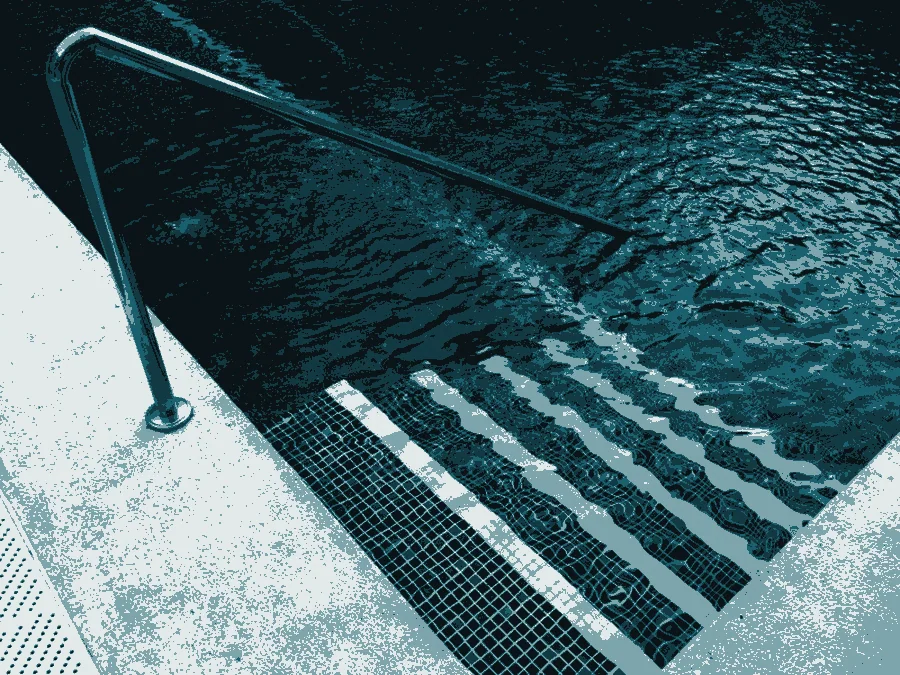 Piscina comunitaria rehabilitada
