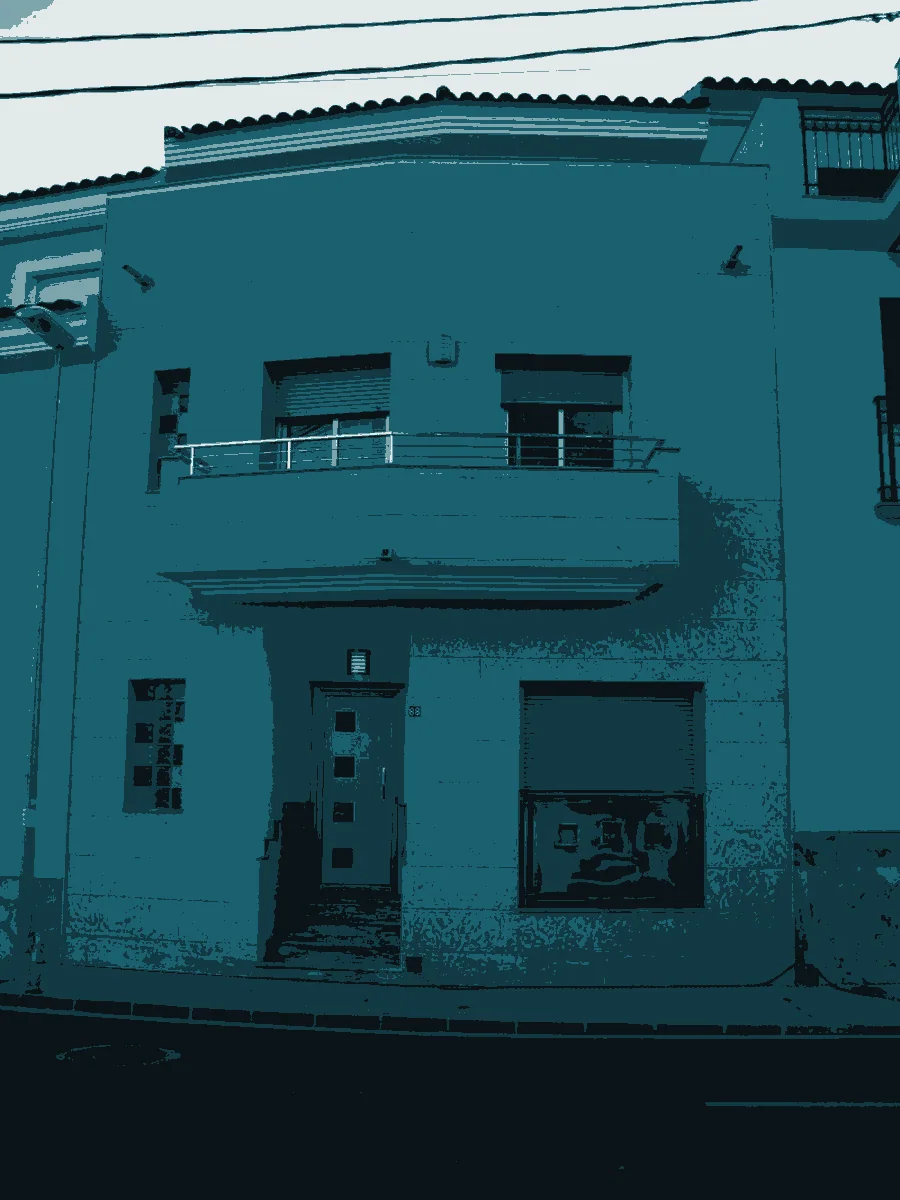 Vivienda entre medianeras rehabilitada en Lorca